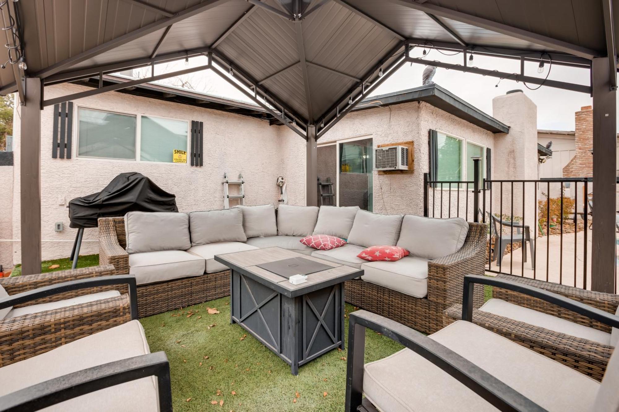 Holiday home Pet-friendly Vegas Shared Pool And Hot Tub