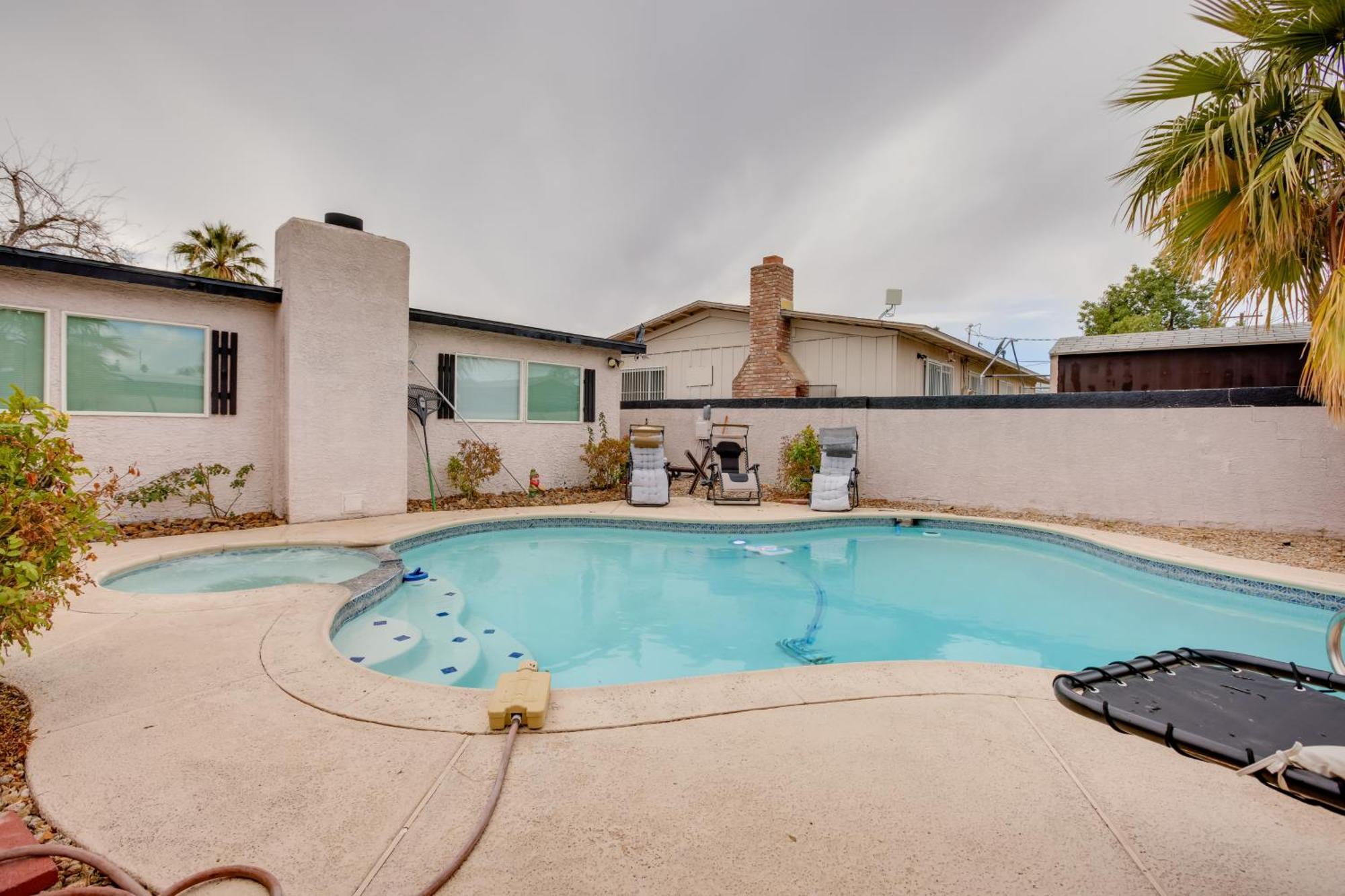 Holiday home Pet-friendly Vegas Shared Pool And Hot Tub *