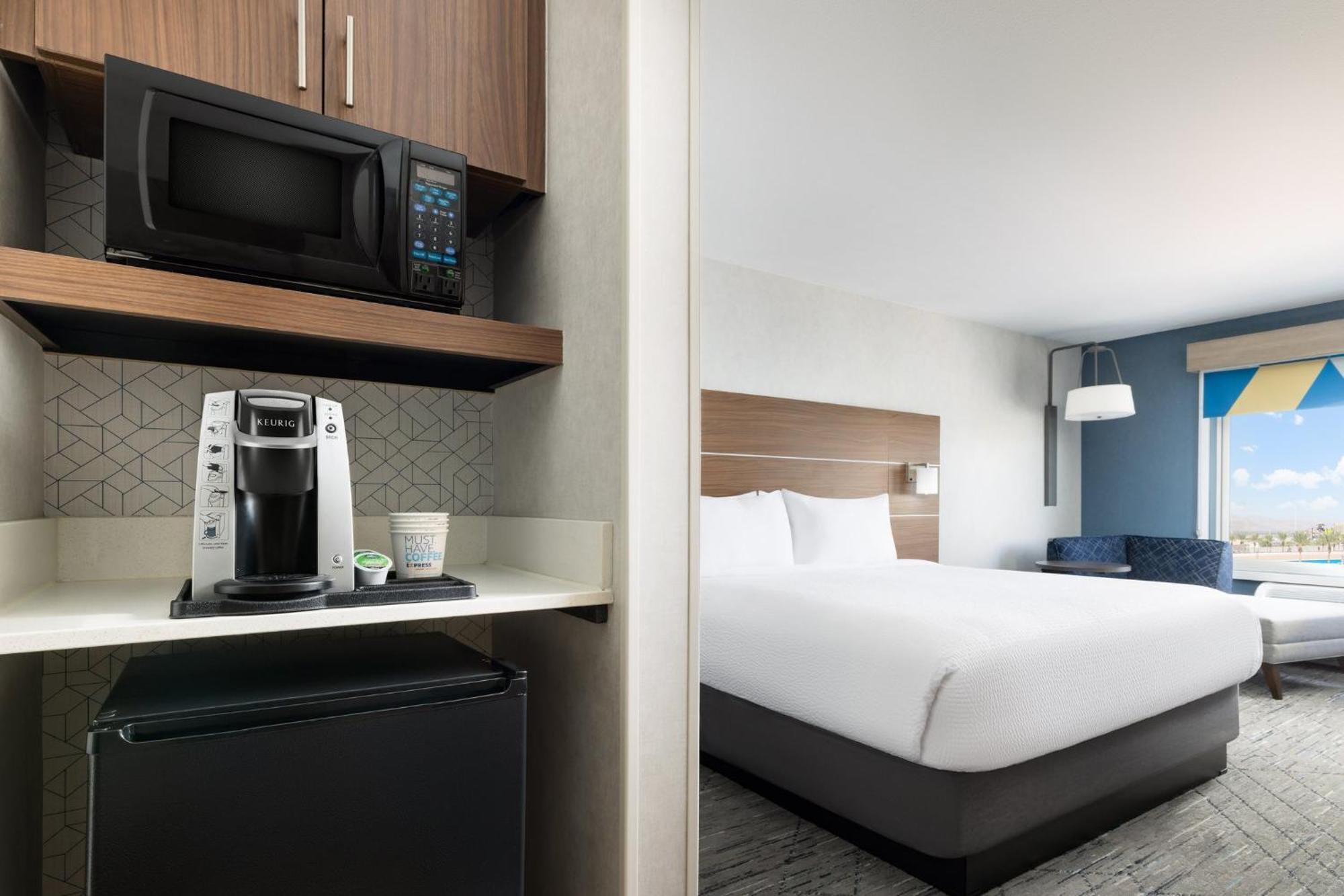 Holiday Express Stadium Area By Ihg