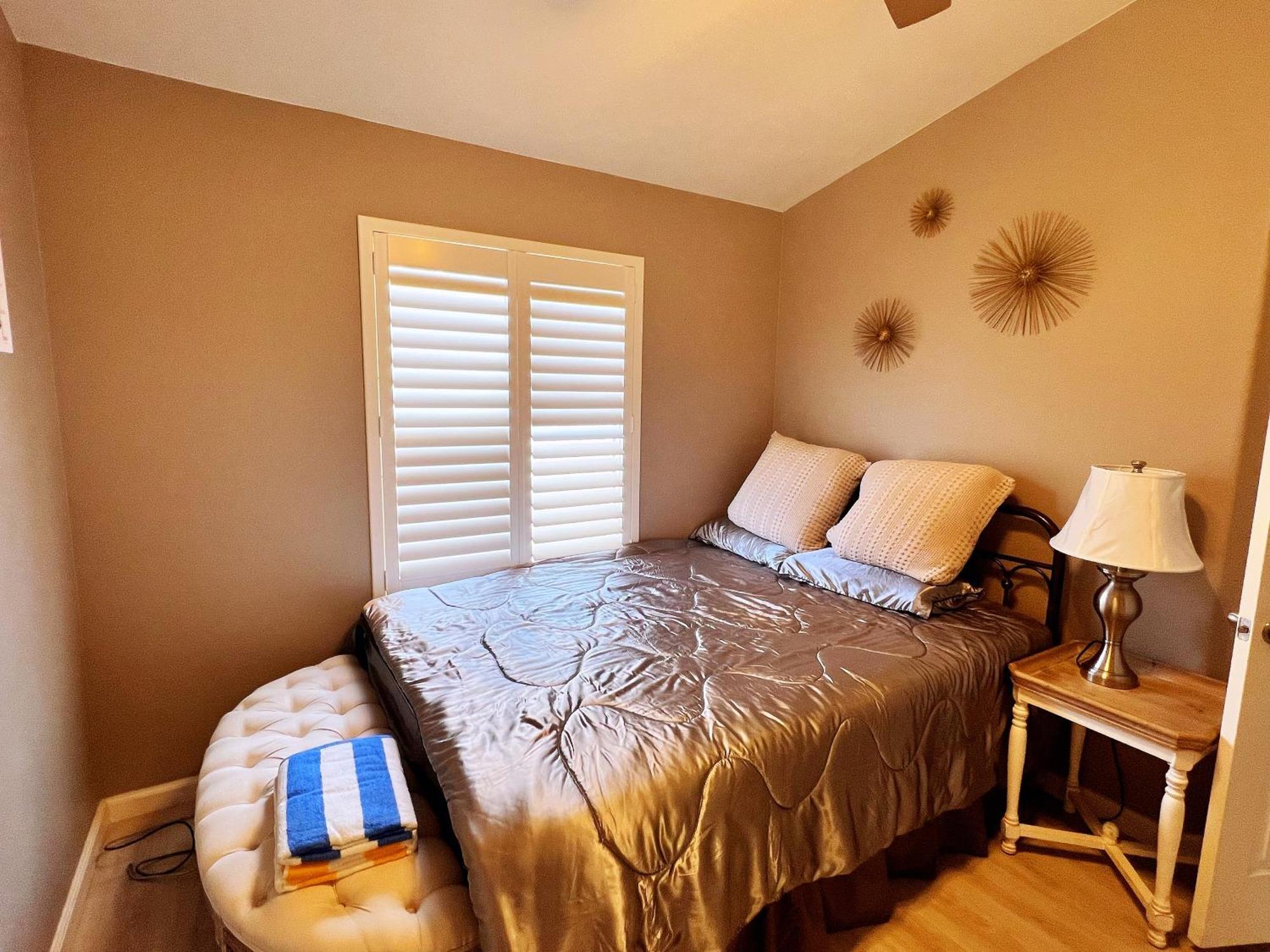 Amazing Heated Pool And Private Hot Tub 3br In Heart Of Lv Villa Las Vegas