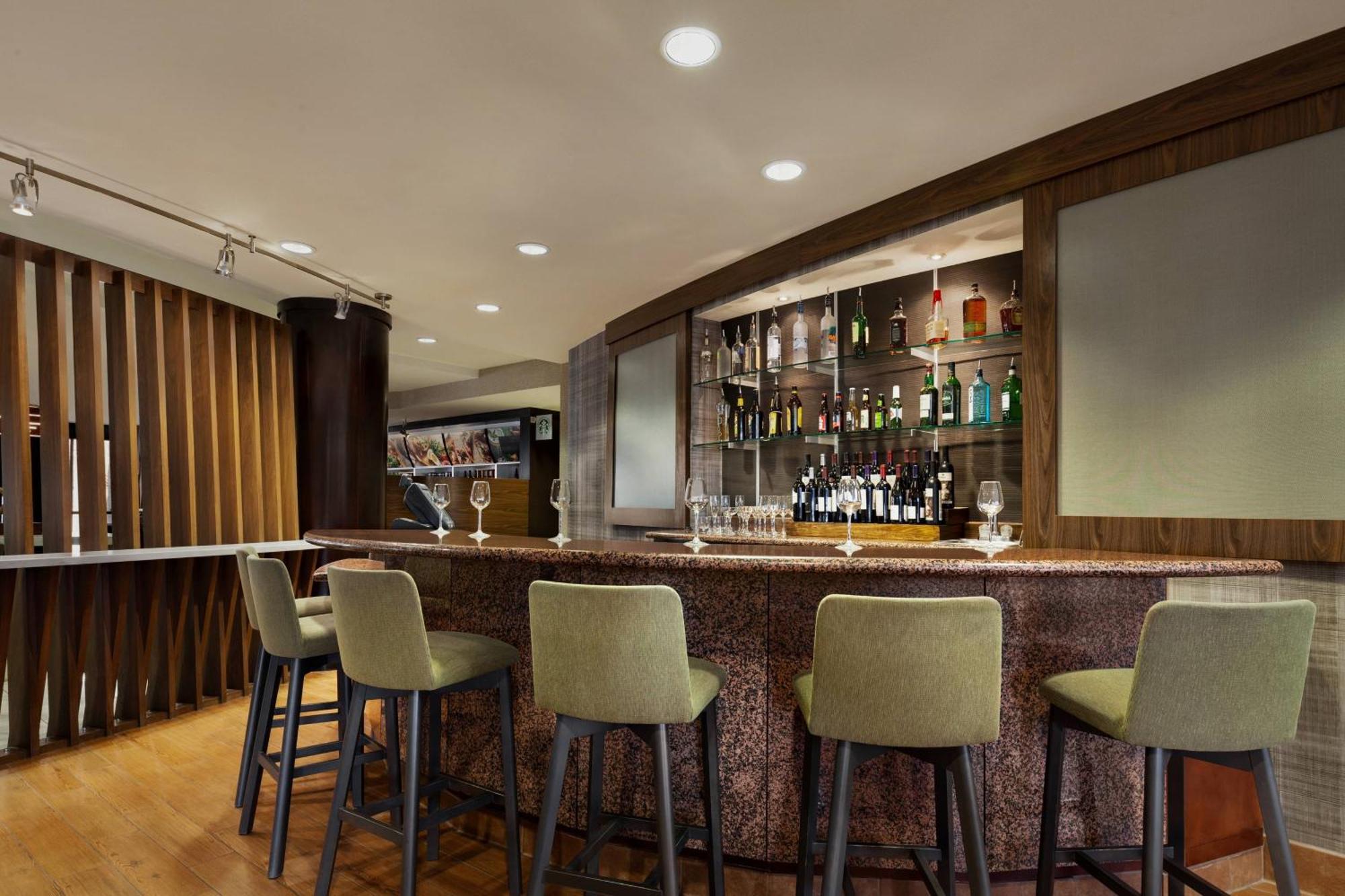 Courtyard By Marriott Stadium Area