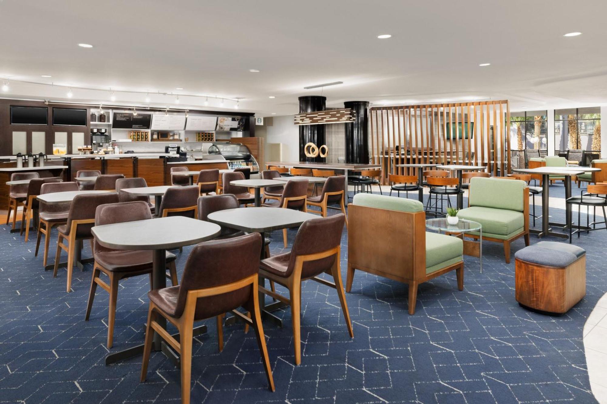 Courtyard By Marriott Stadium Area