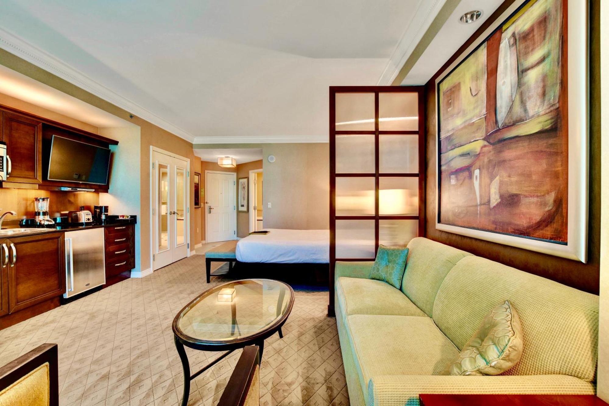 Strip View - No Fee ! *