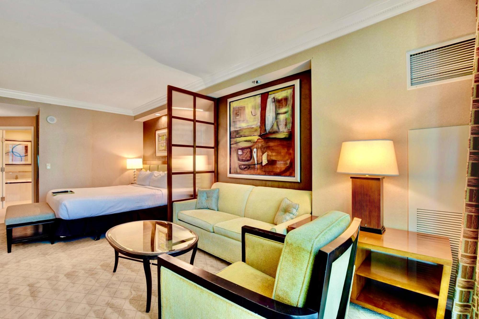 Strip View - No Fee !