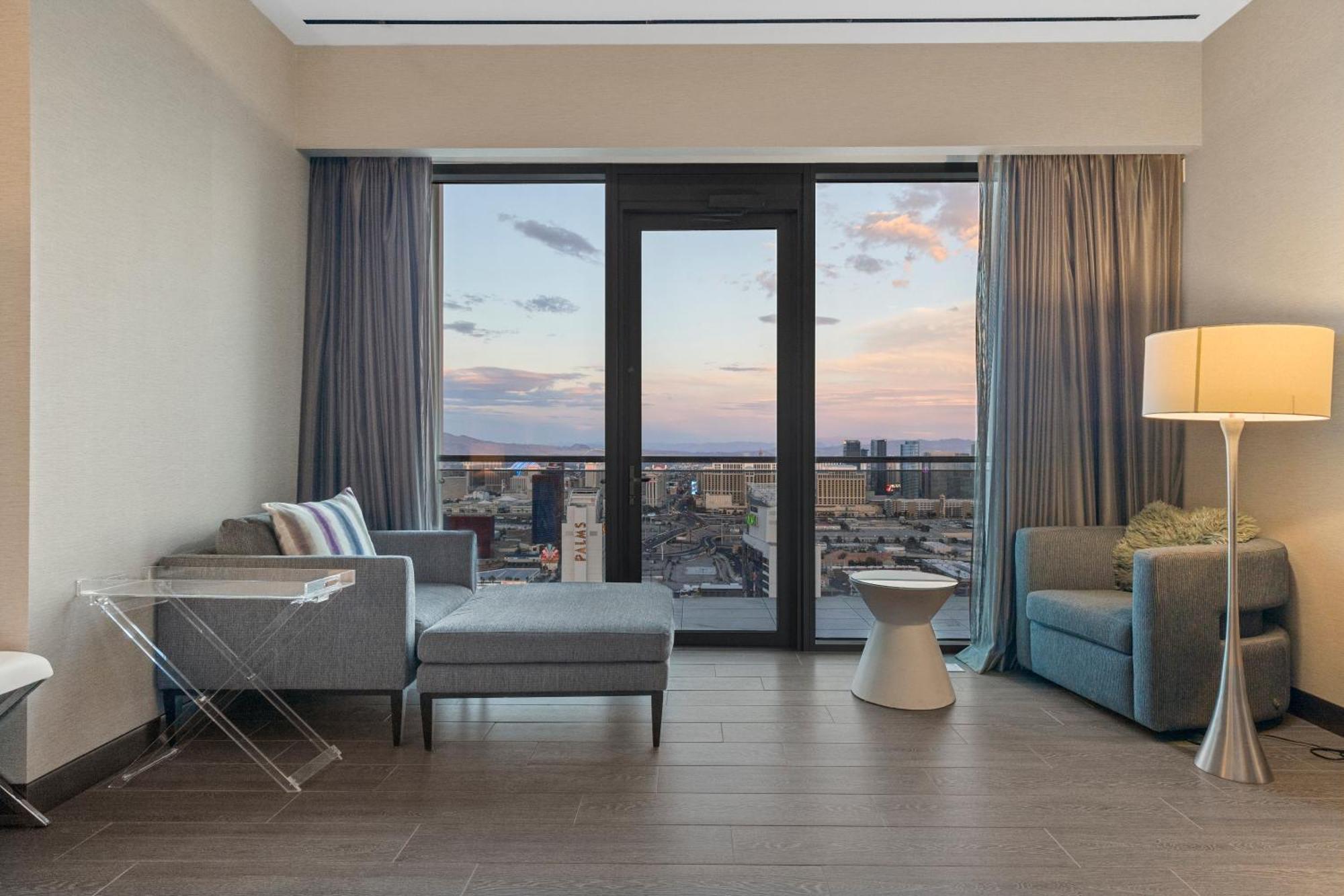 Stripviewsuites Ultimate Luxury Penthouses Full Strip View & Balcony Apartahotel *