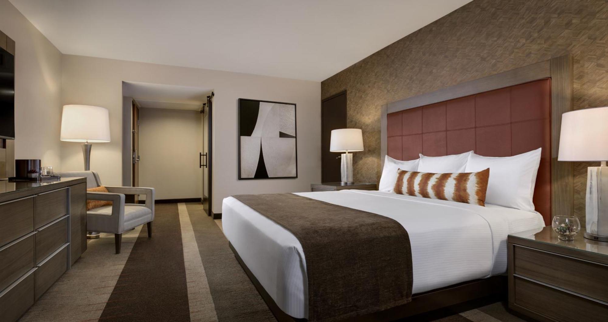 Hotel Santa Fe Station & Casino
