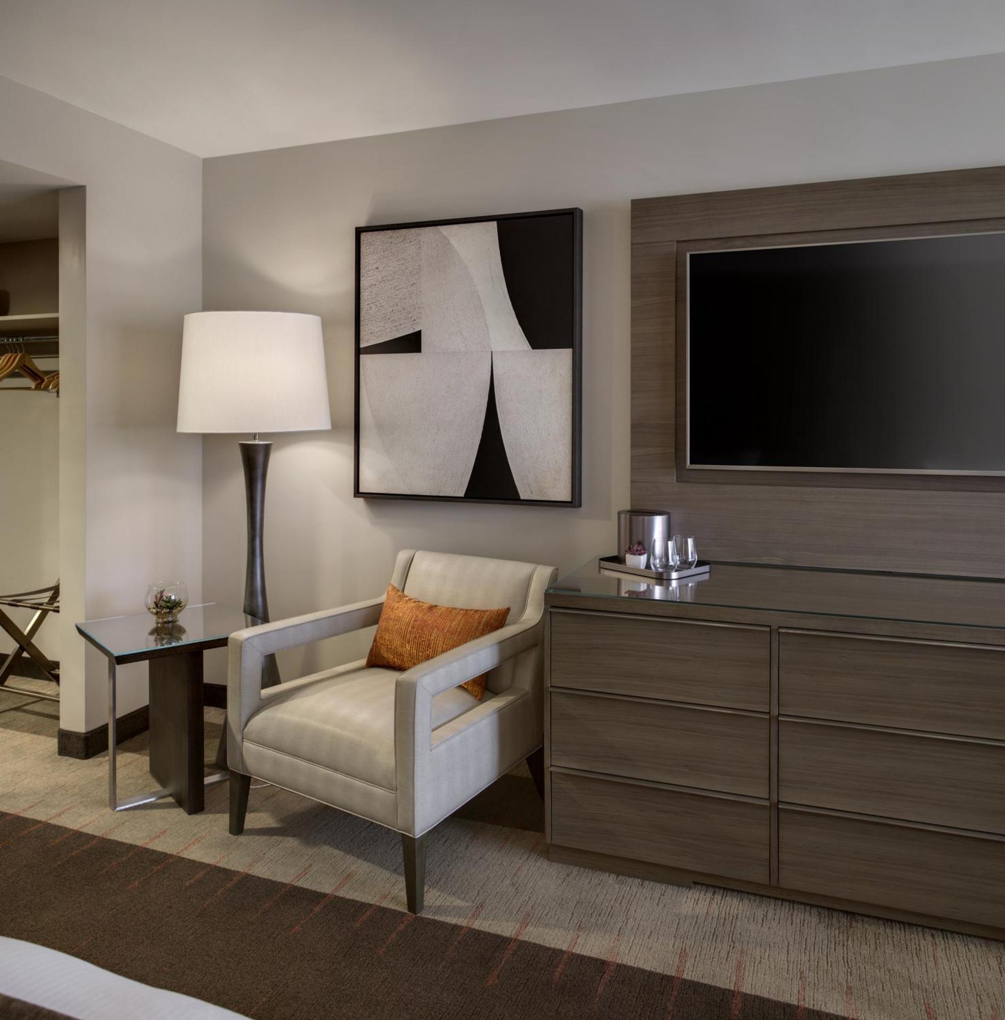 Hotel Santa Fe Station & Casino 3*