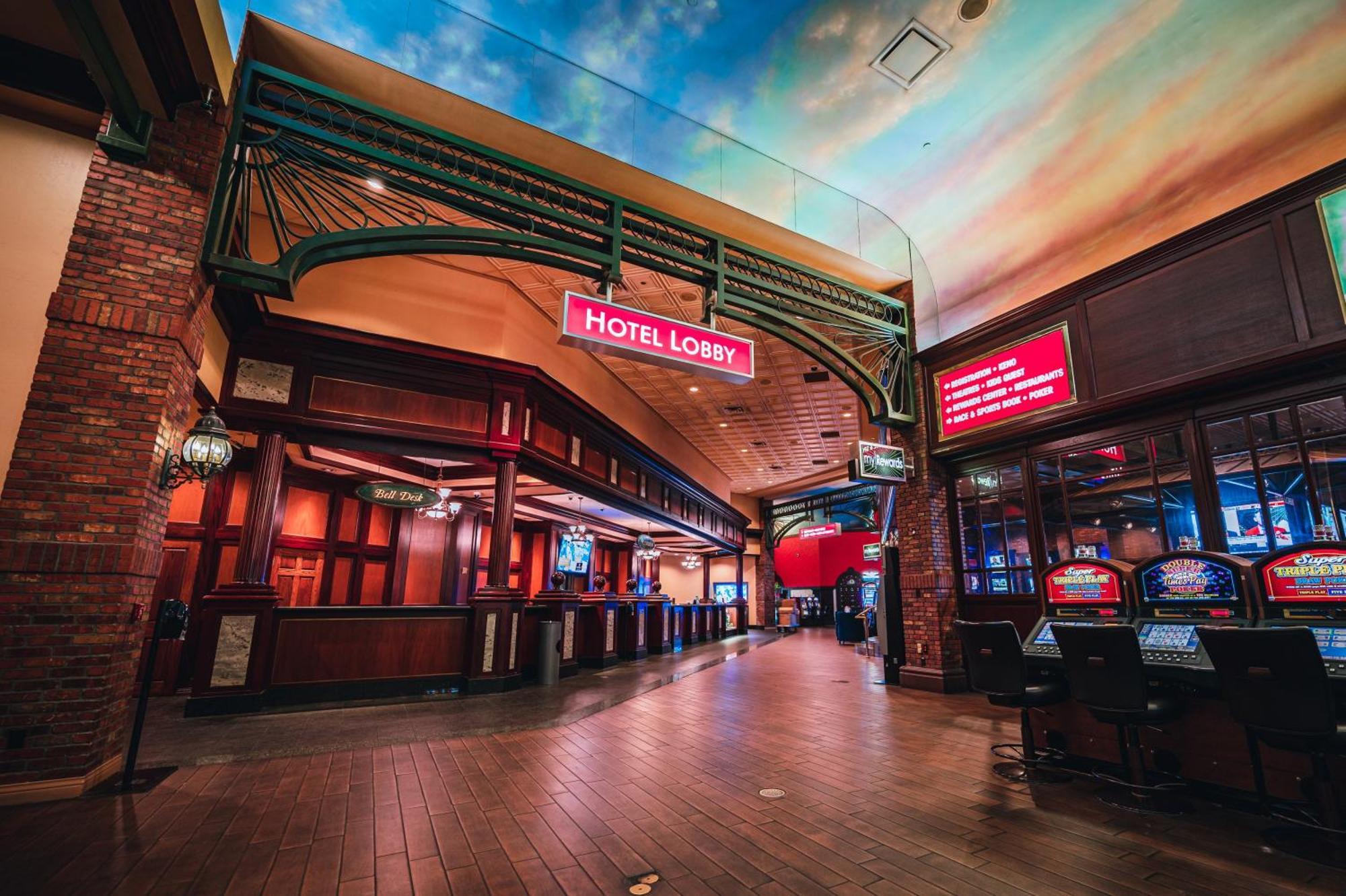 Boulder Station & Casino 3*