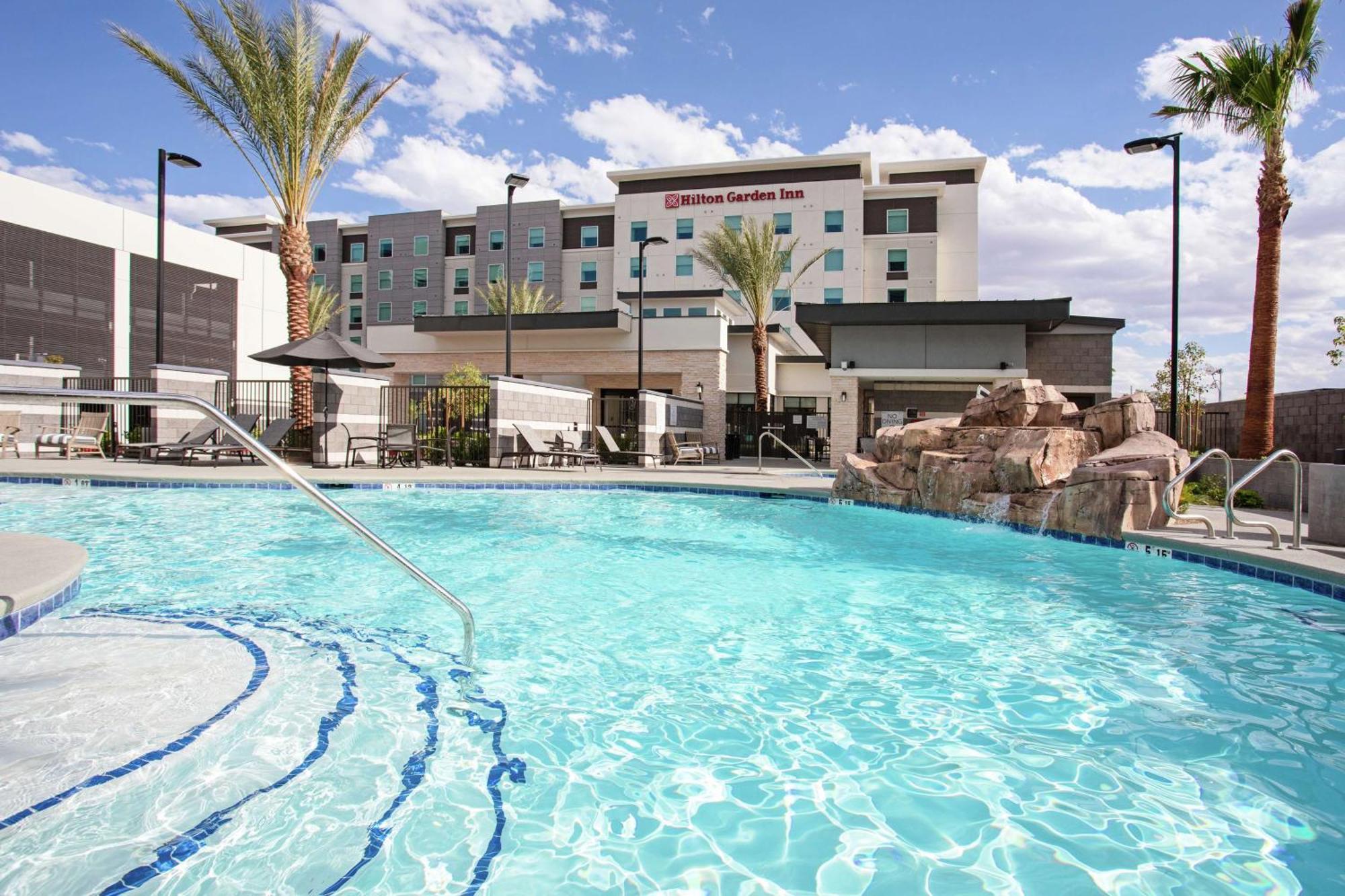 Hotel Hilton Garden Vegas Center 3*