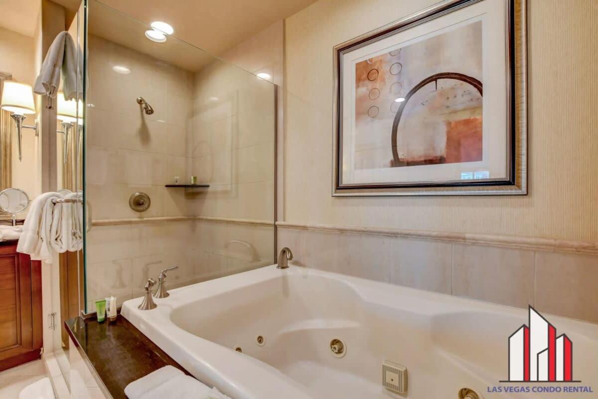 Mgm Signature 15-603 Strip View Jacuzzi Studio *