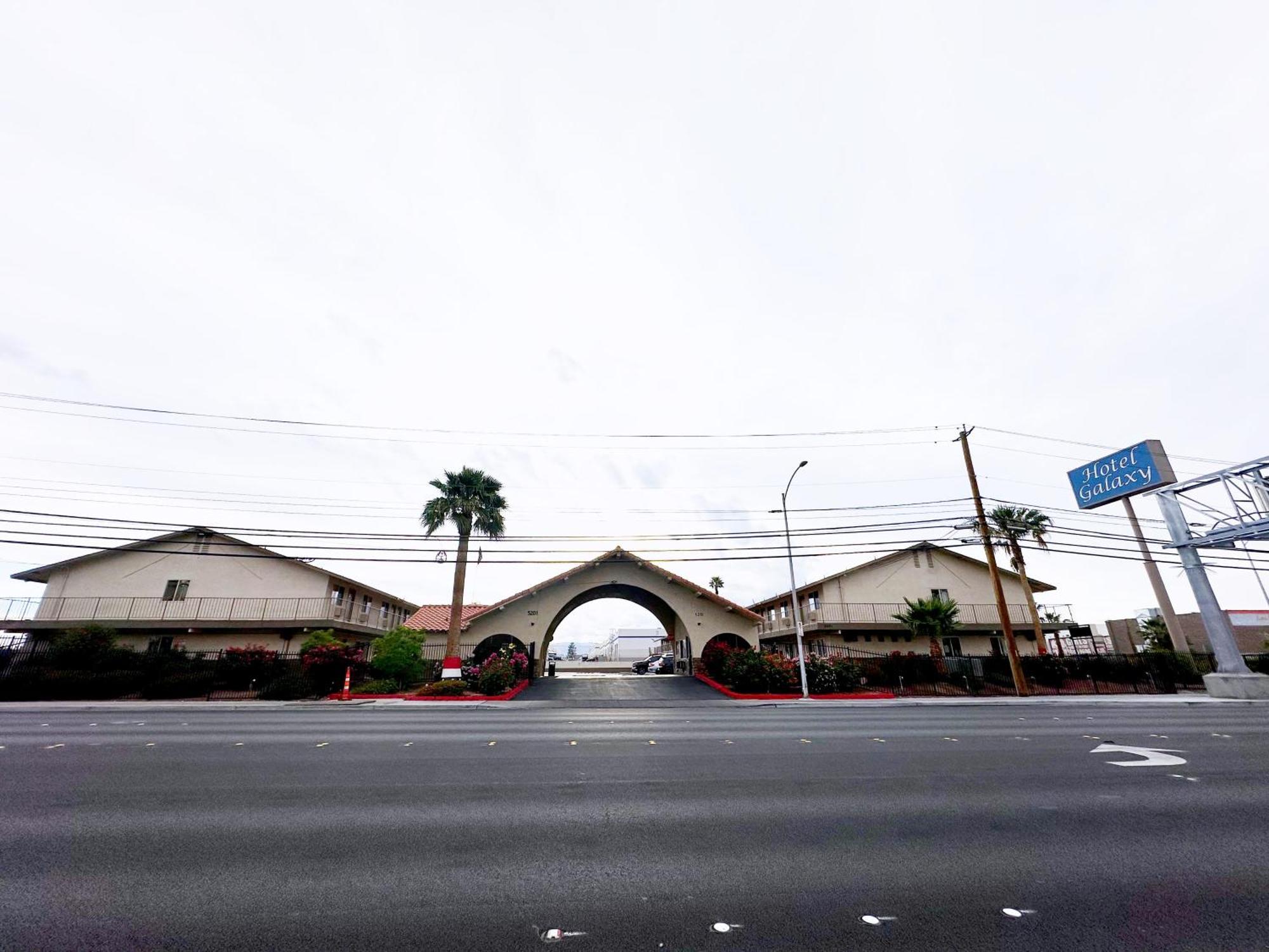 Motel Galaxy