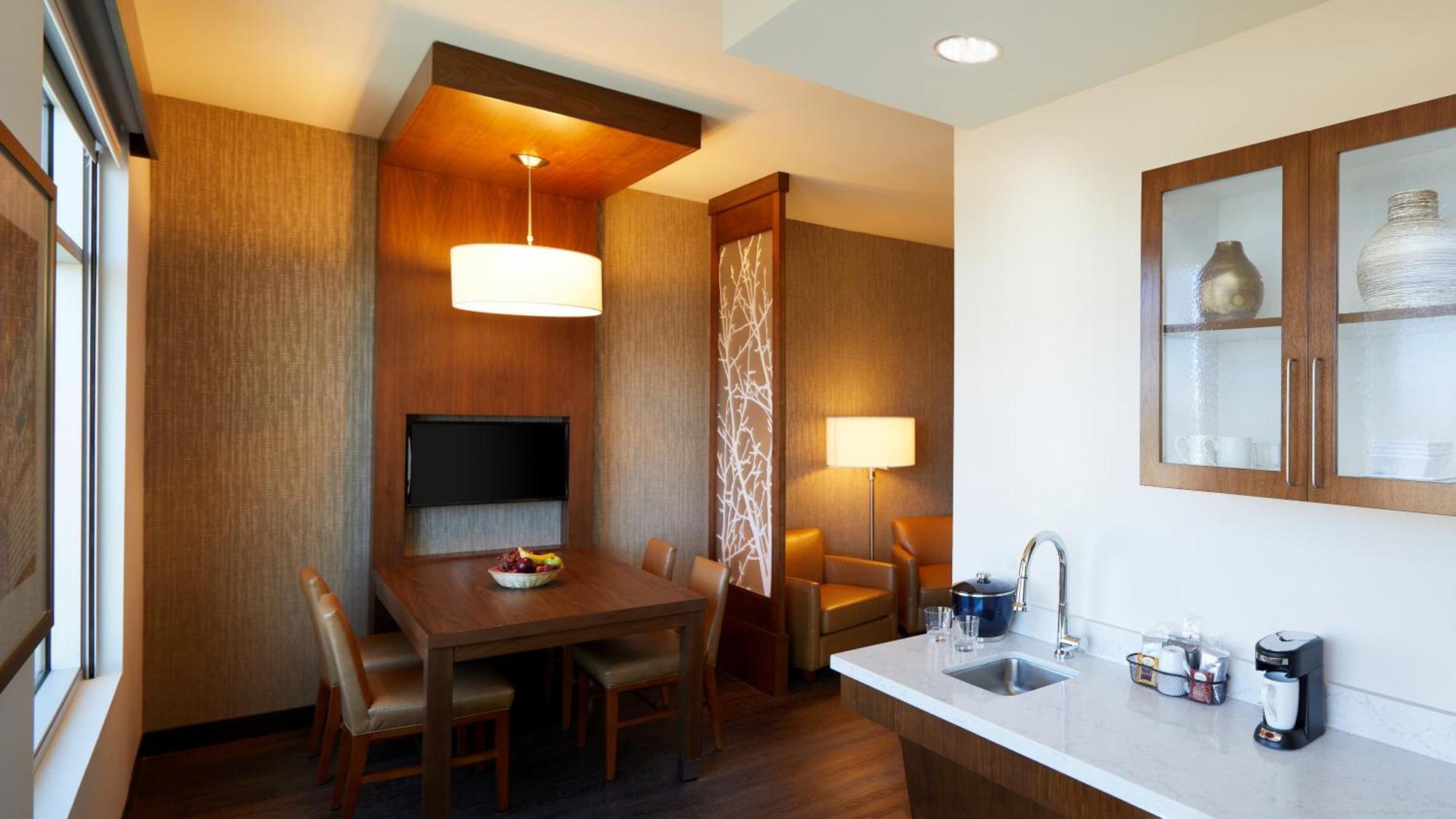 Hyatt Place Vegas At Silverton Village