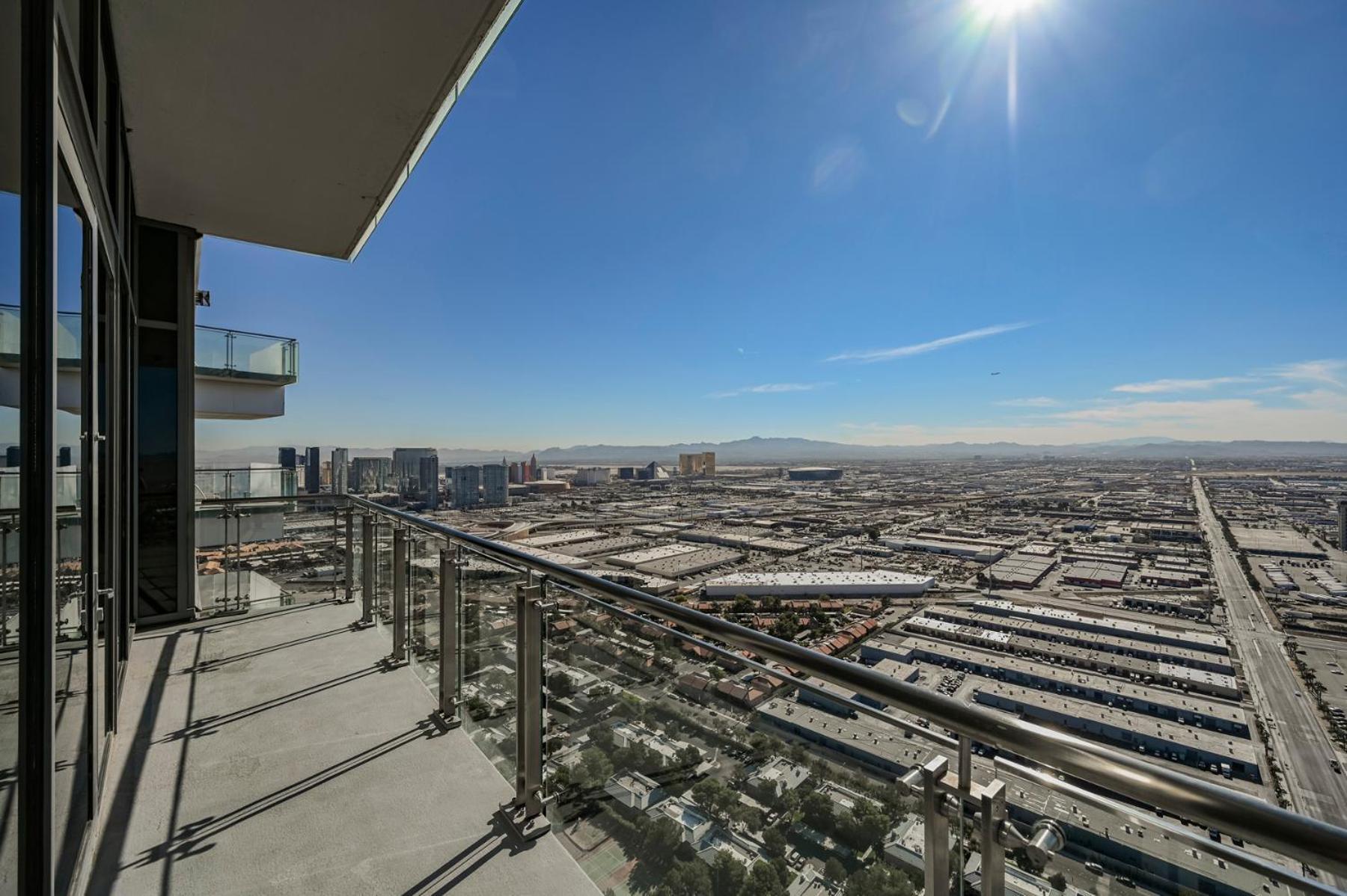 Apartahotel Stripviewsuites Ultimate Luxury Penthouses Full Strip View & Balcony