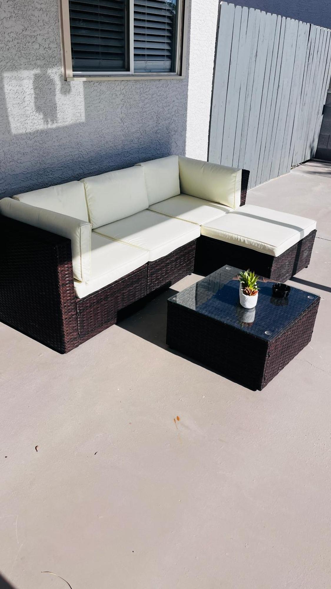 Vintage Whit 3 Bedroom And Billard Table Hébergement de vacances Las Vegas