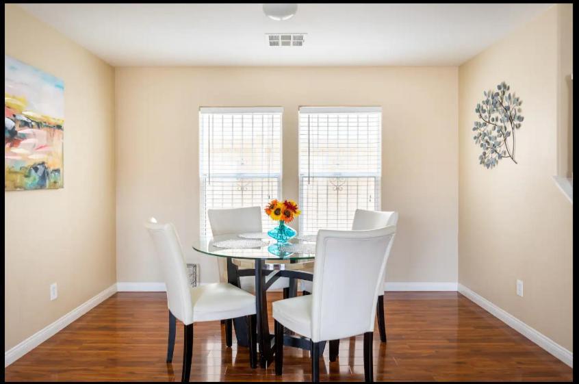 4 Bedroom North Vegas With Pool Casa de férias Las Vegas