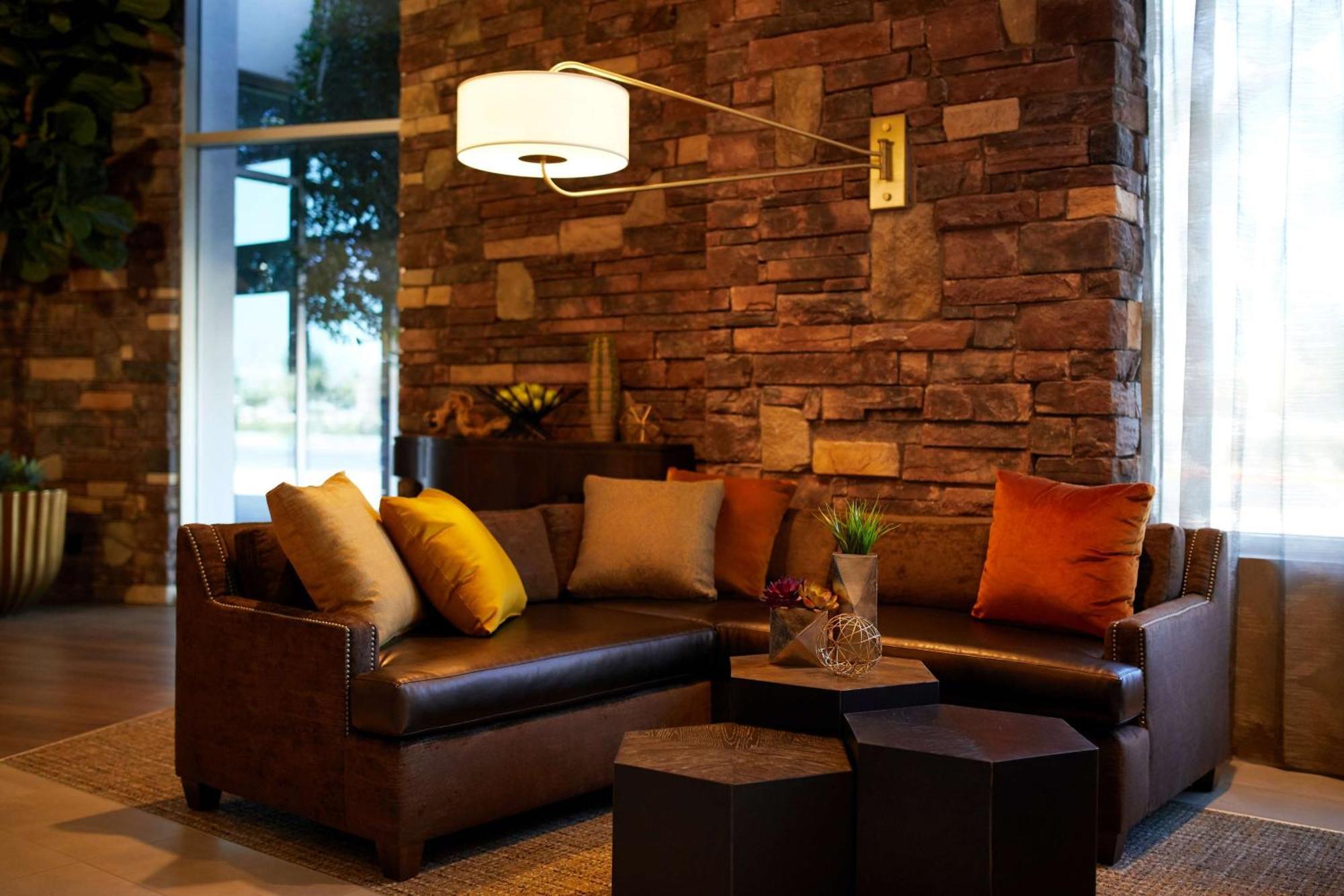 Hyatt Place Vegas At Silverton Village Hotel