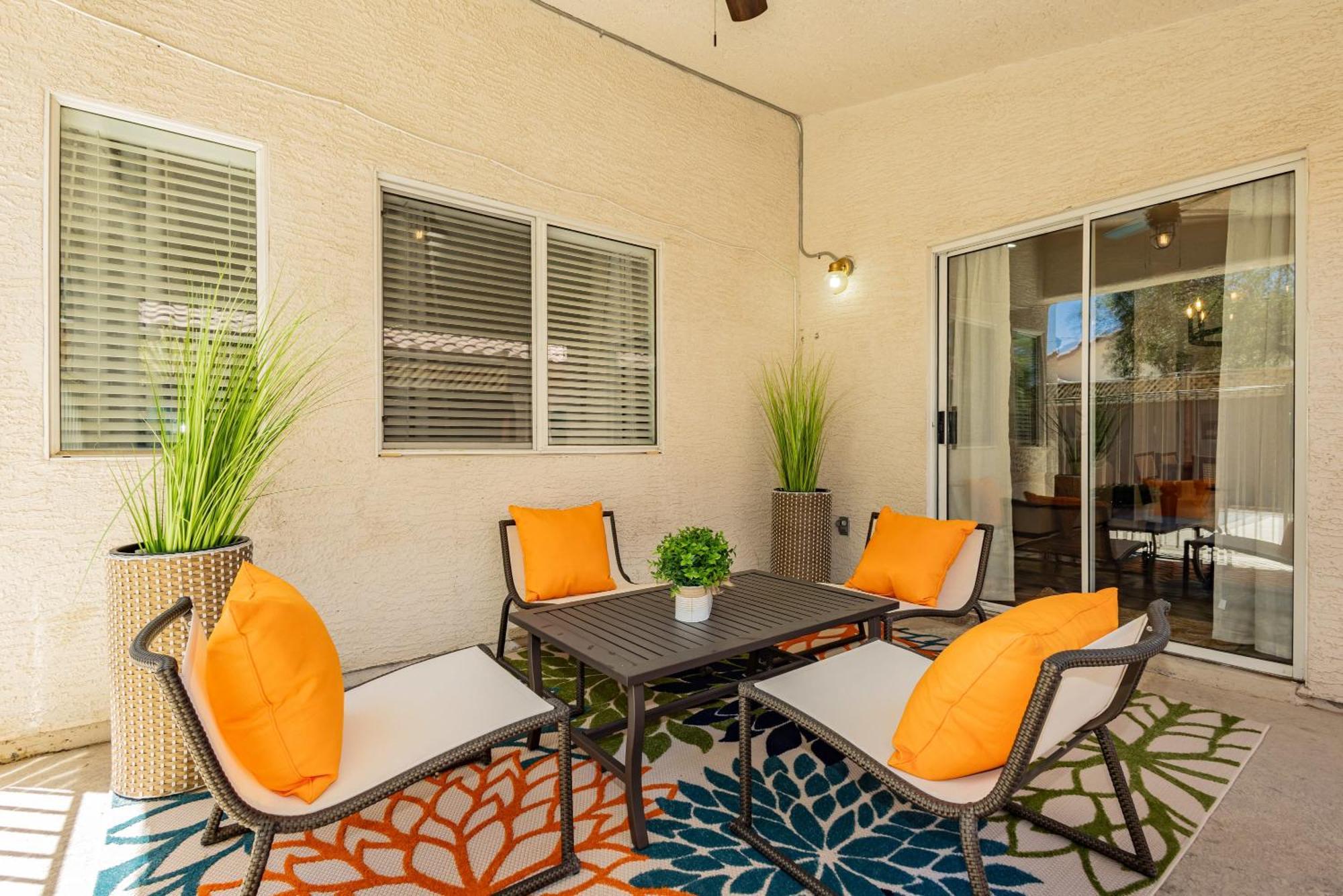 Modern 3br W Pool, Hot Tub, Sleeps 6 * Las Vegas