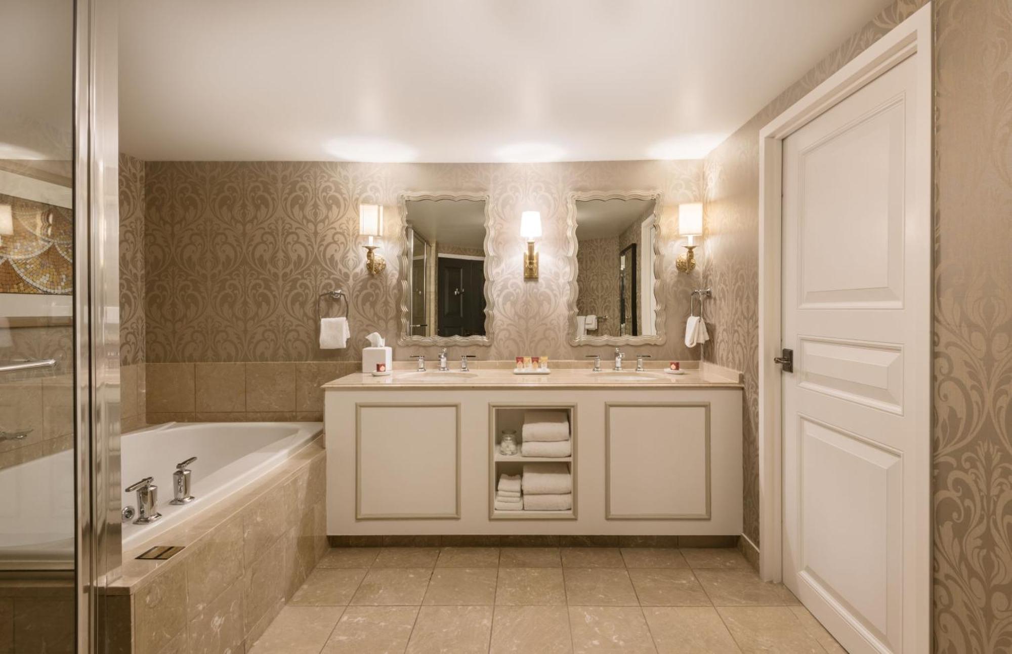 Paris & Casino (adults Only) Resort 4*