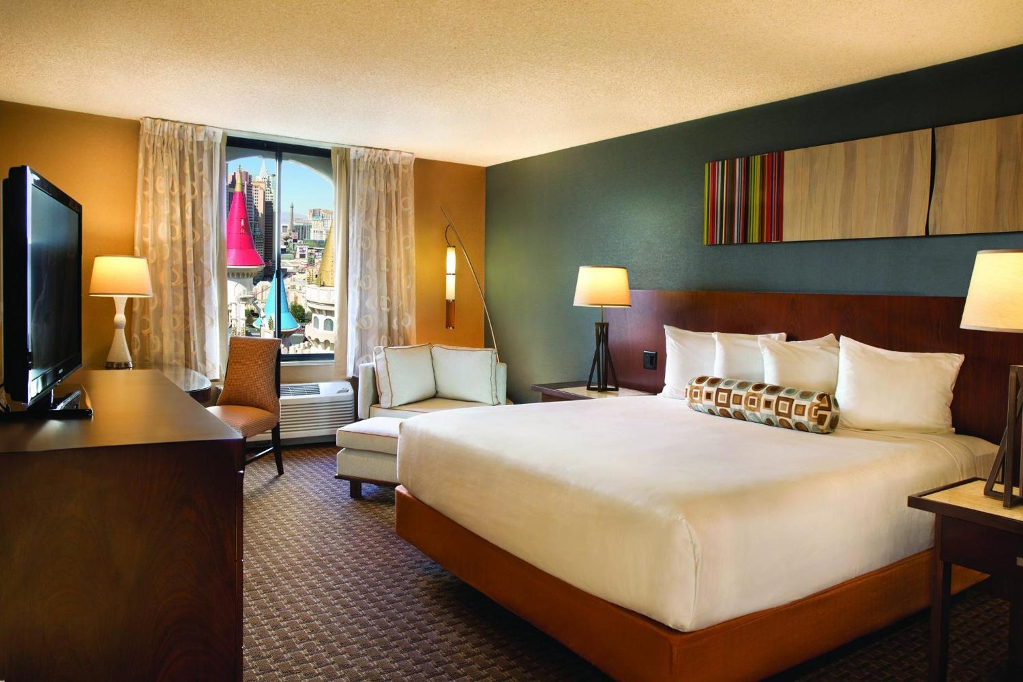 Resort Excalibur 3*
