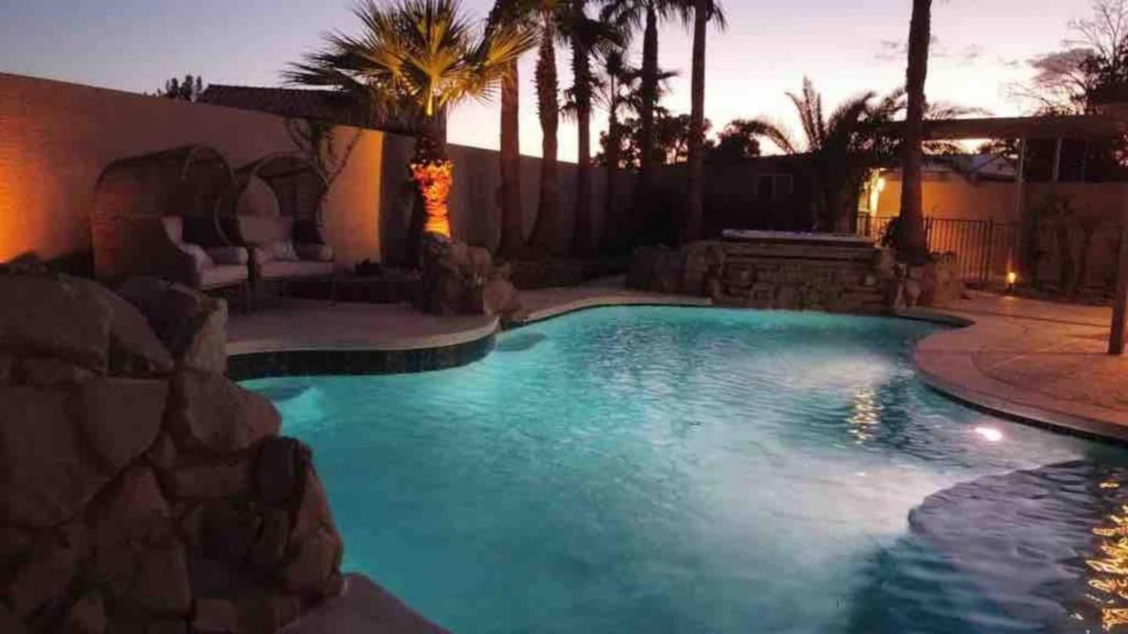 Oasis In The Desert W Heated Pool Fully Renovated Vakantiehuis Las Vegas