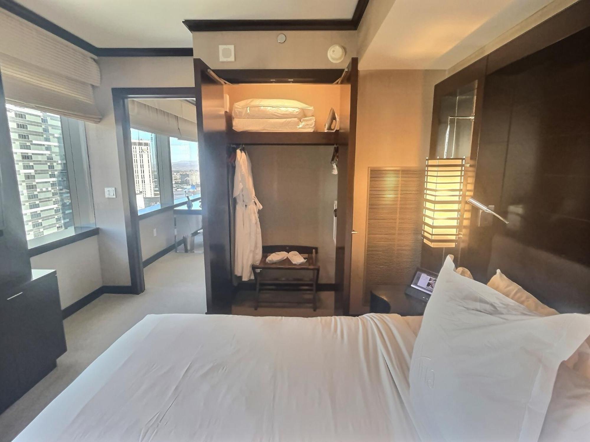 Jet Luxury At The Vdara Aparthotel Las Vegas