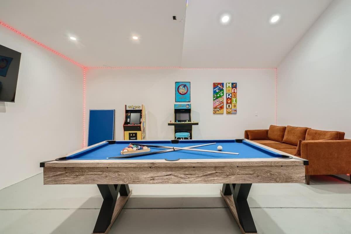 Holiday home Tropical House With Heated Pool 10 Min To Strip Las Vegas