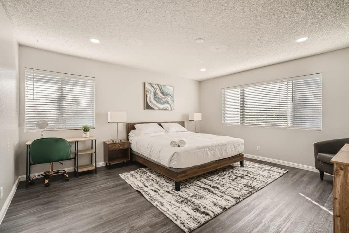Tropical House With Heated Pool 10 Min To Strip Las Vegas