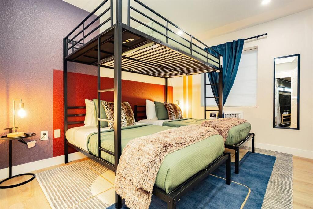 Star Unit 3- New Premier & Private Vegas Arts District Las Vegas