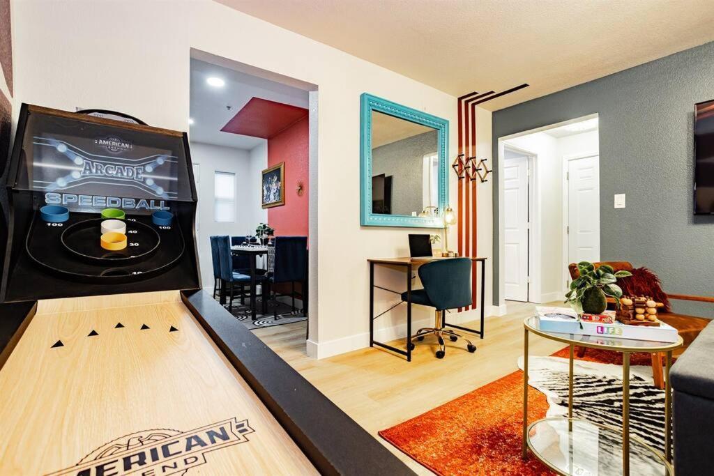 Star Unit 3- New Premier & Private Vegas Arts District * Las Vegas