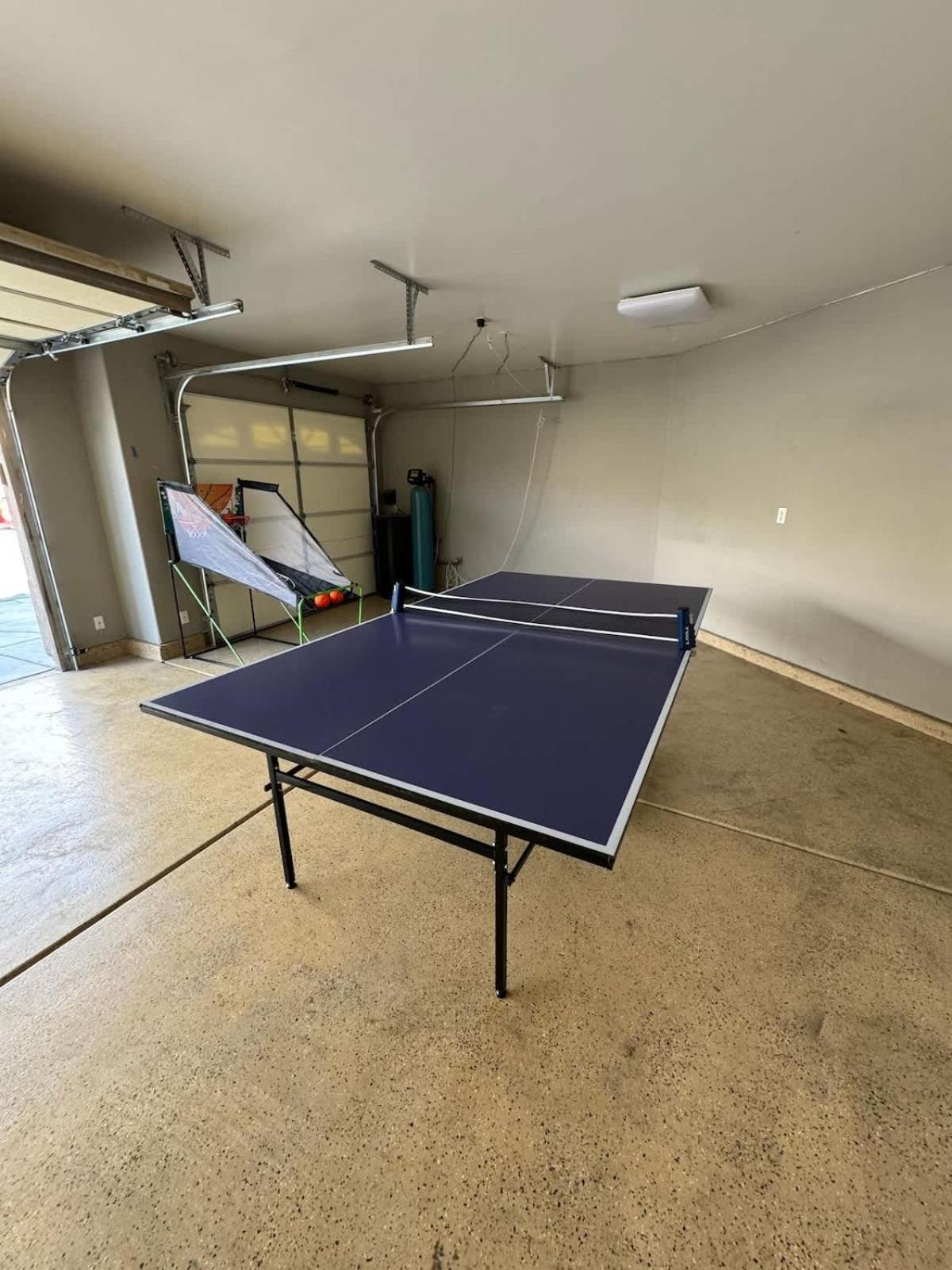 Spacious Luxury Desert Retreat With Heated Pool Putt Putt And A Playground For Family * Las Vegas