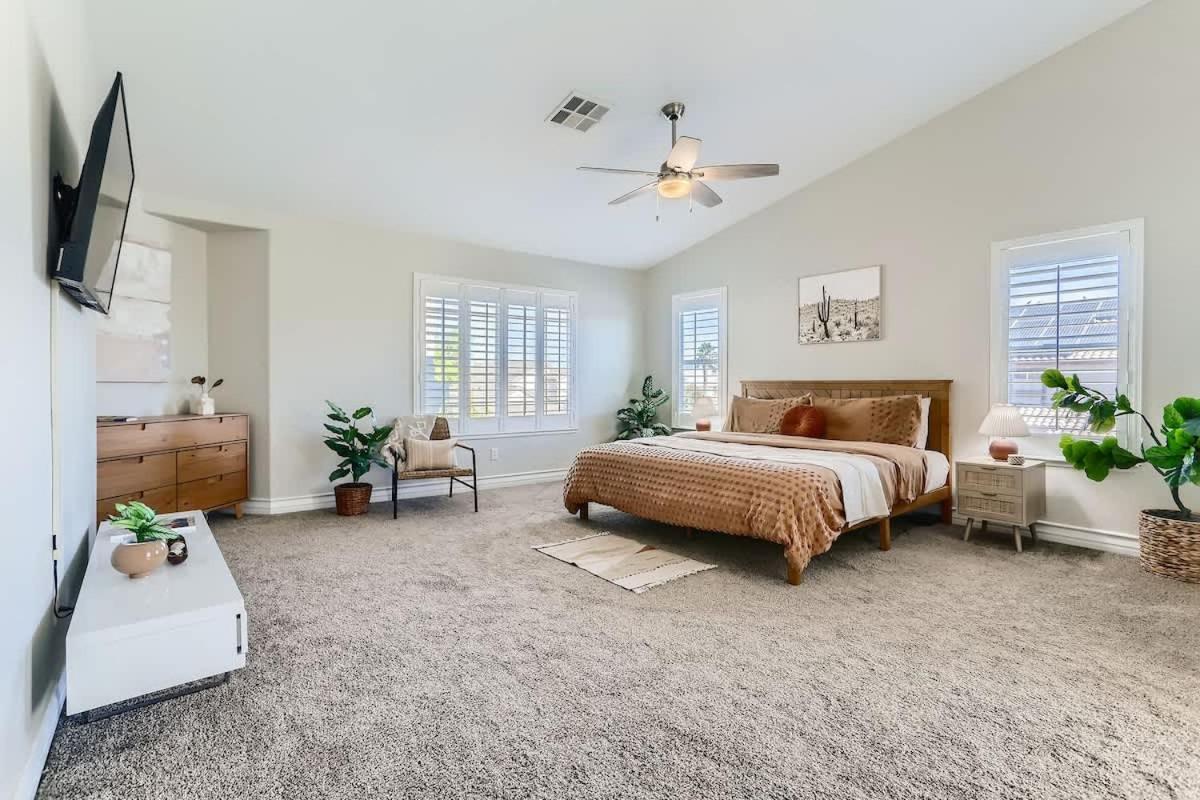 Spacious Luxury Desert Retreat With Heated Pool Putt Putt And A Playground For Family