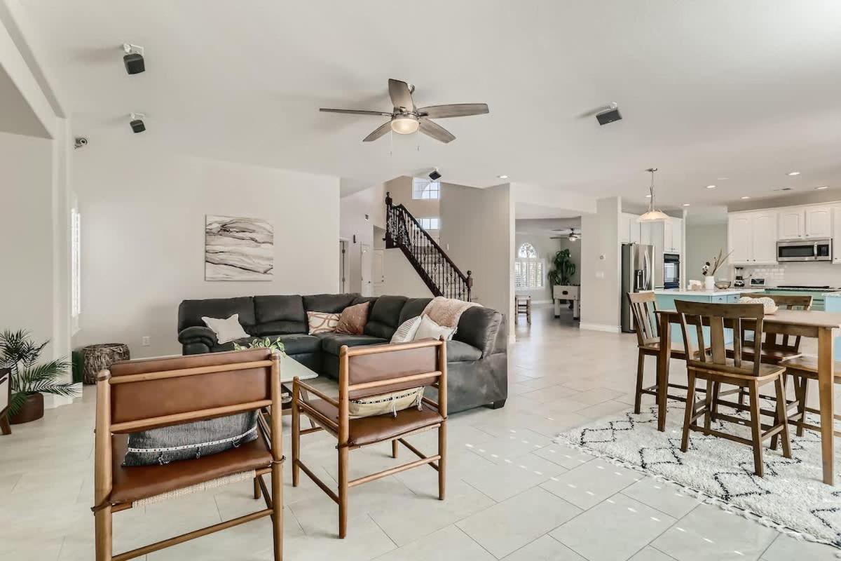 Holiday home Spacious Luxury Desert Retreat With Heated Pool Putt Putt And A Playground For Family Las Vegas
