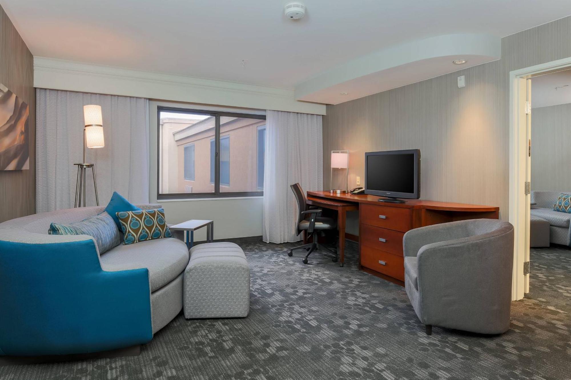 Courtyard By Marriott Stadium Area Hotel Las Vegas