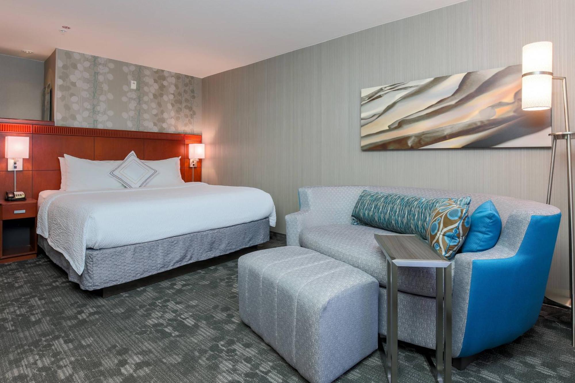 Courtyard By Marriott Stadium Area Hotel 3*