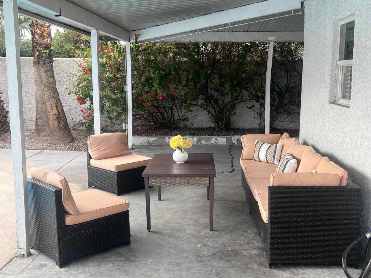 Spacious 5-bedroom Retreat With Pool Minutes From The Vegas Strip * Las Vegas