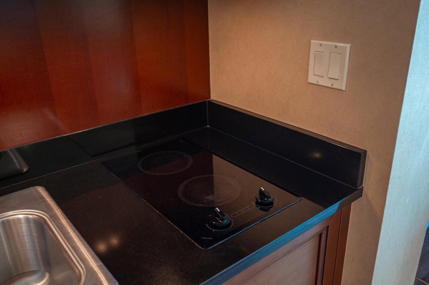 No Fee Strip View Suite+ Free Valet + Pool Holiday home