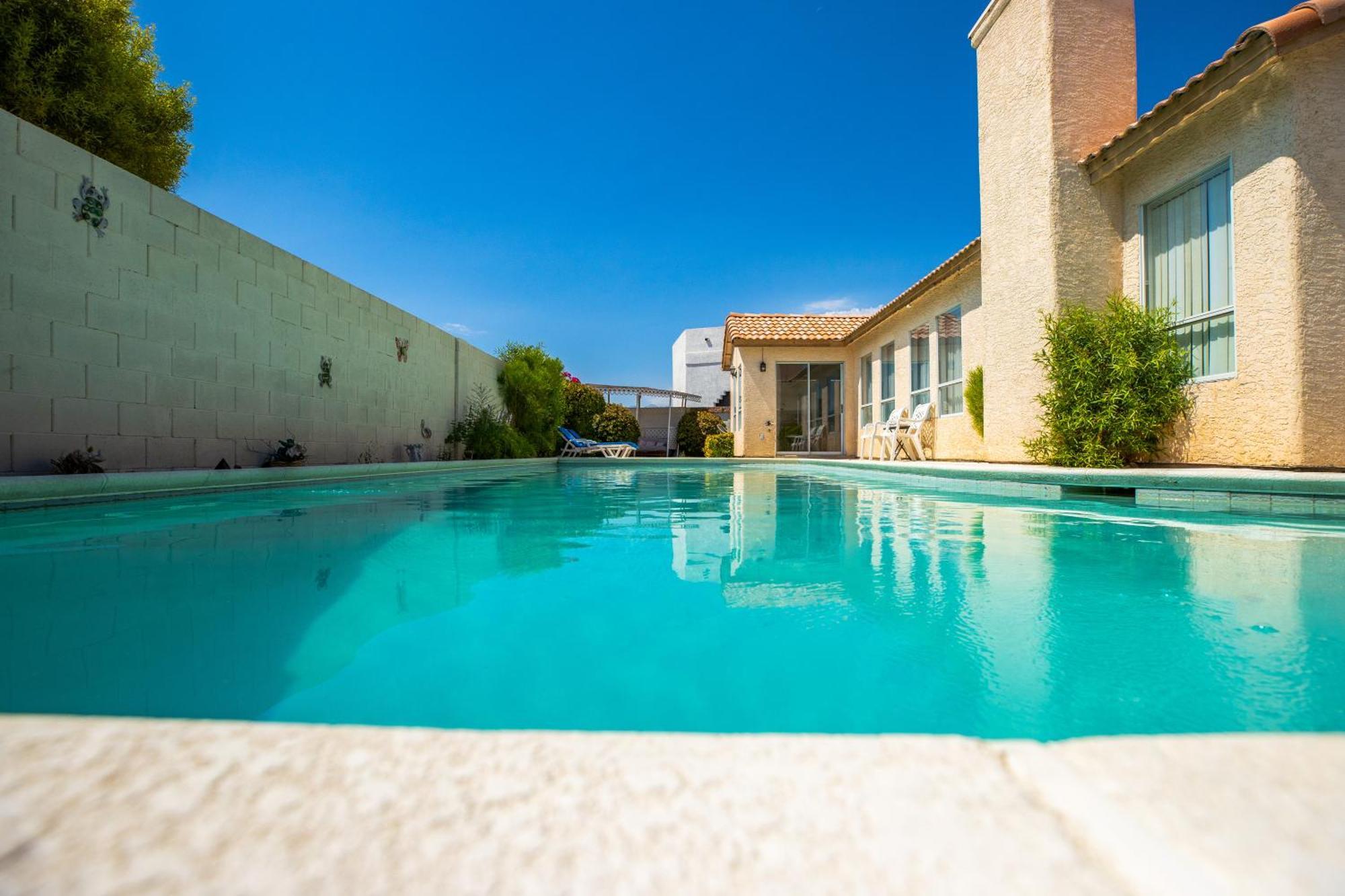Holiday home Luxury 1900 Sq Ft House Huge 46 Ft Pool & Hot Las Vegas