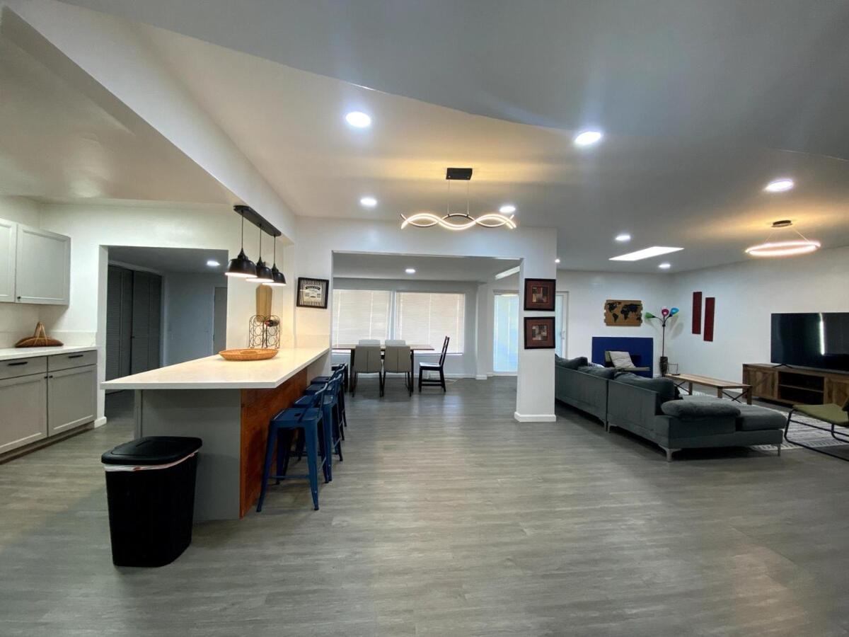 Modern 3 Bedroom Near Strip Casa vacanze Las Vegas