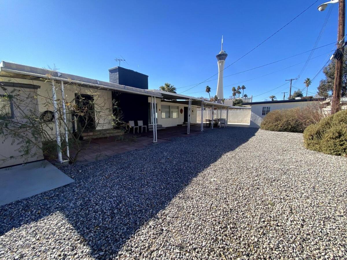 Modern 3 Bedroom Near Strip Las Vegas
