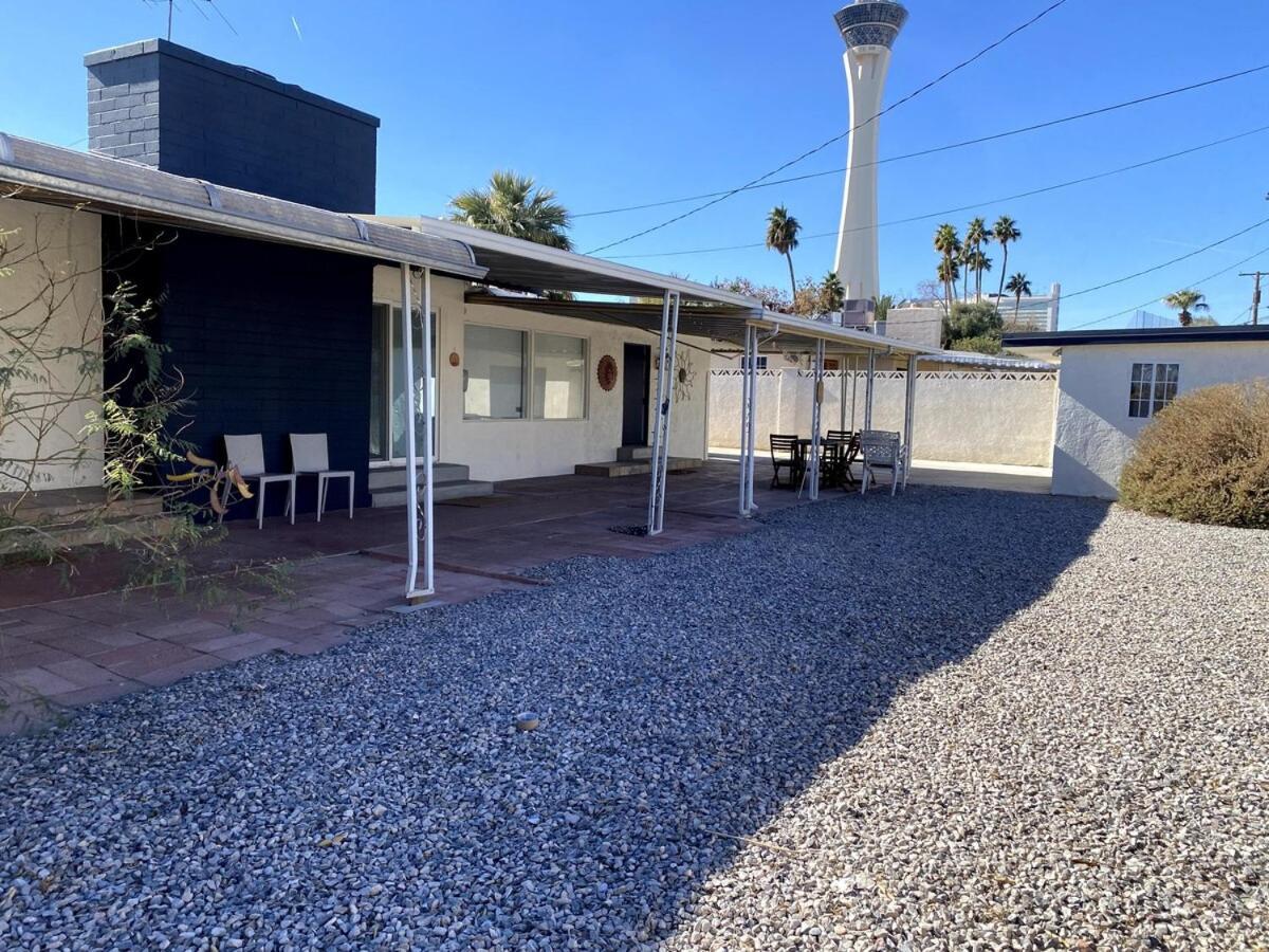 Modern 3 Bedroom Near Strip Casa vacanze
