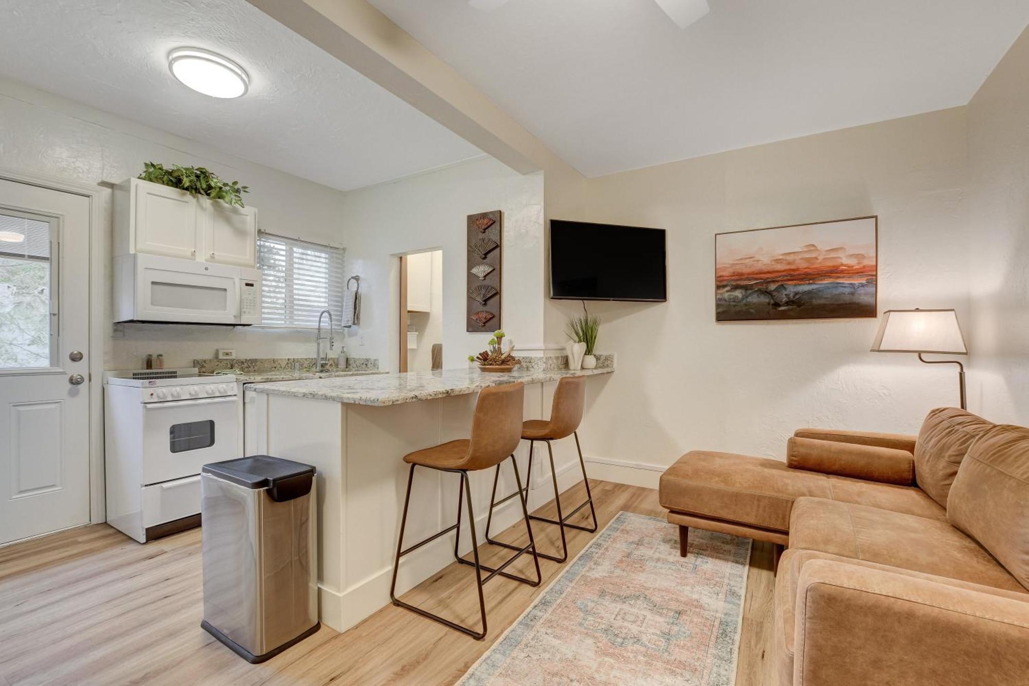 Judy's Place Apartment