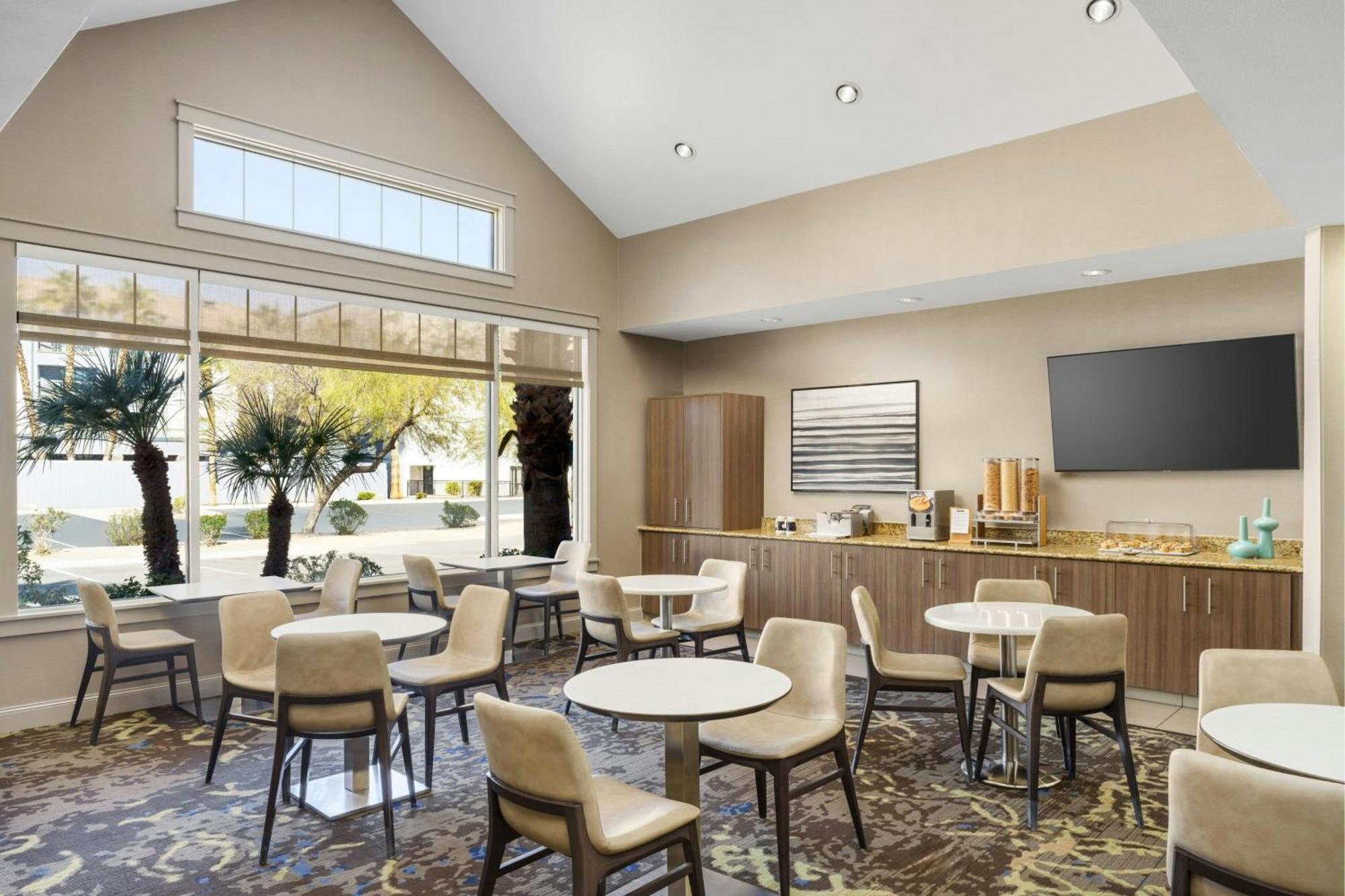 By Marriott Stadium Area Hotel 3*