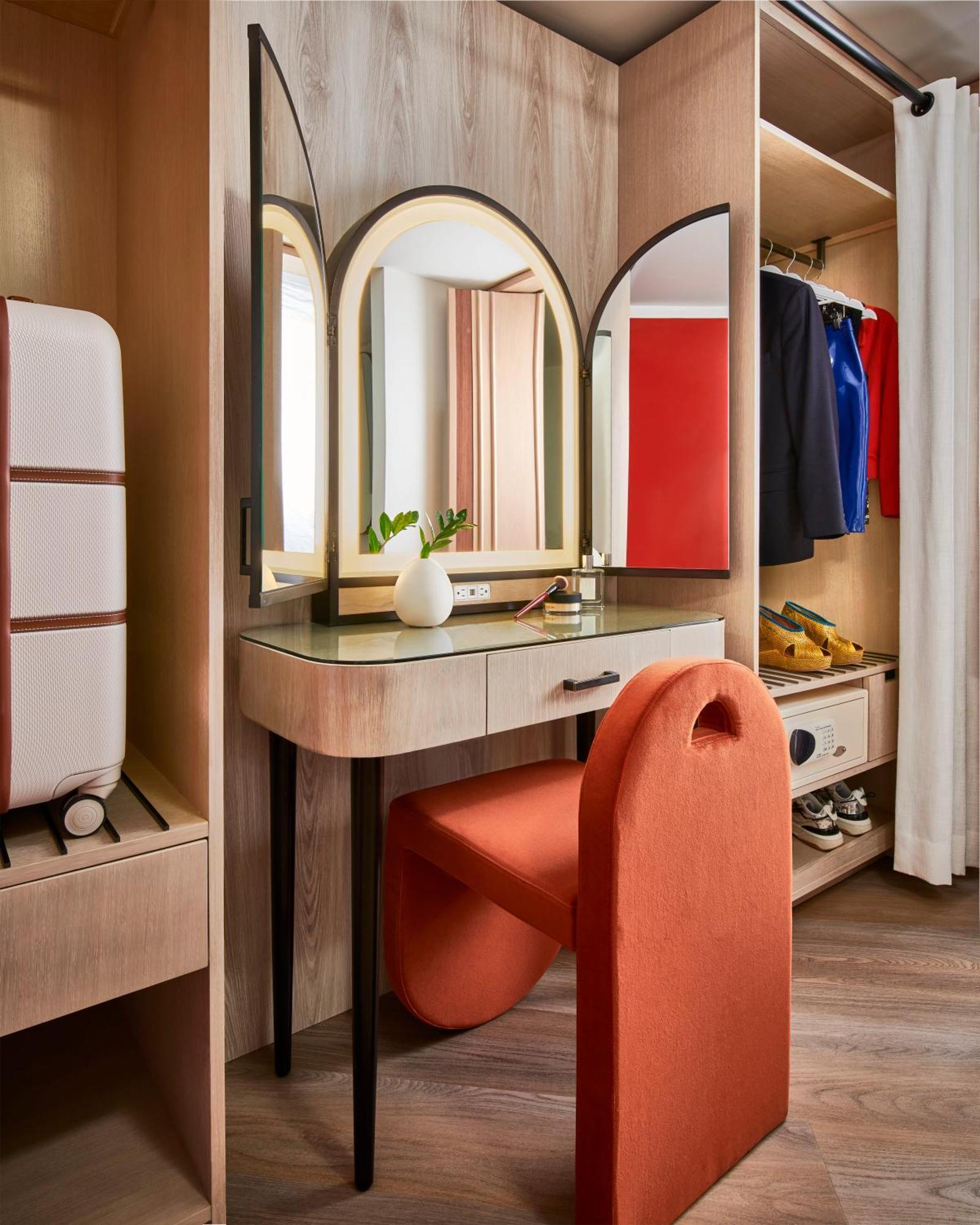 Virgin Vegas, Curio Collection By Hilton Resort Las Vegas