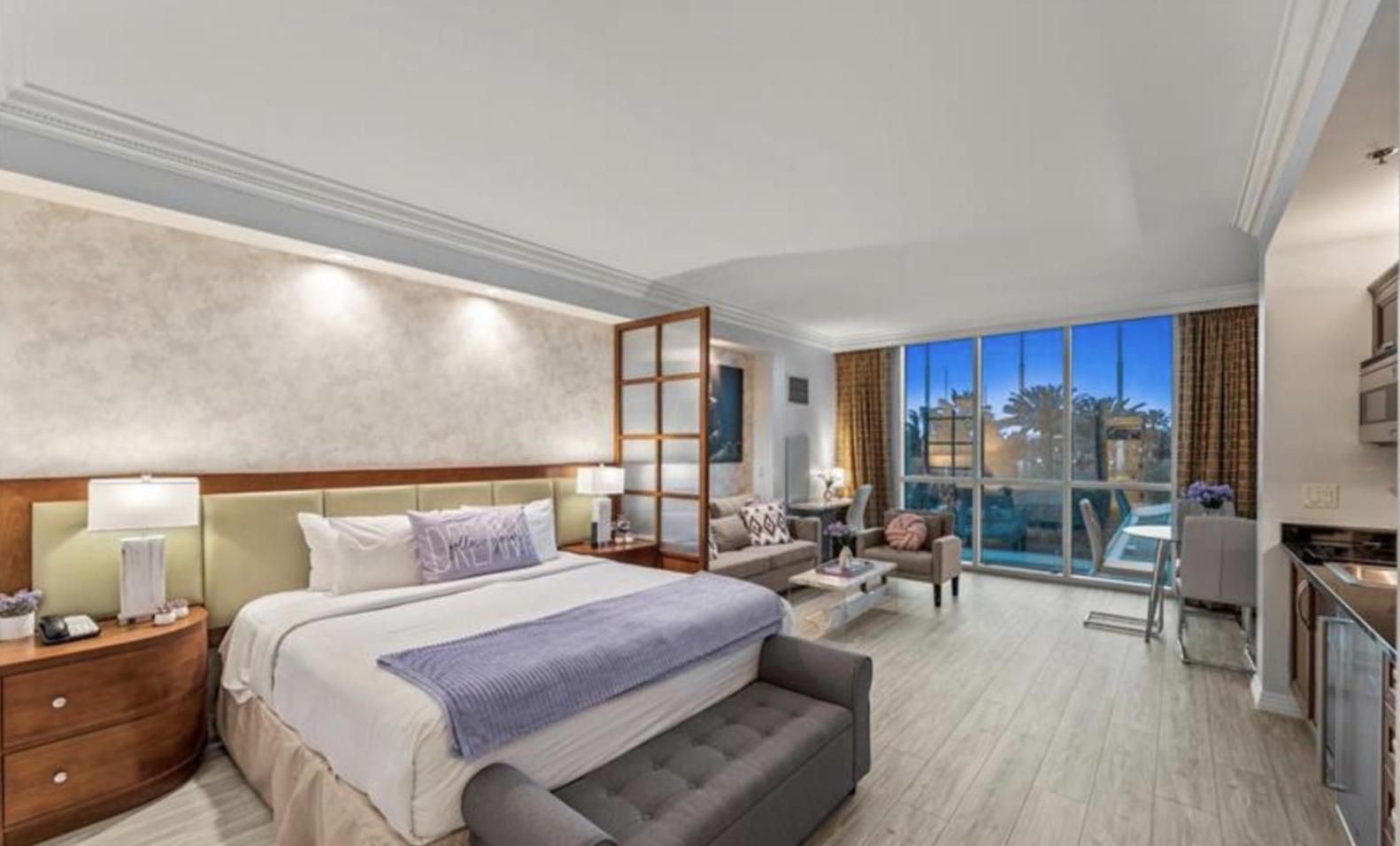 The Deuce's Wild Ii At Mgm Signature Tower 3 * Las Vegas