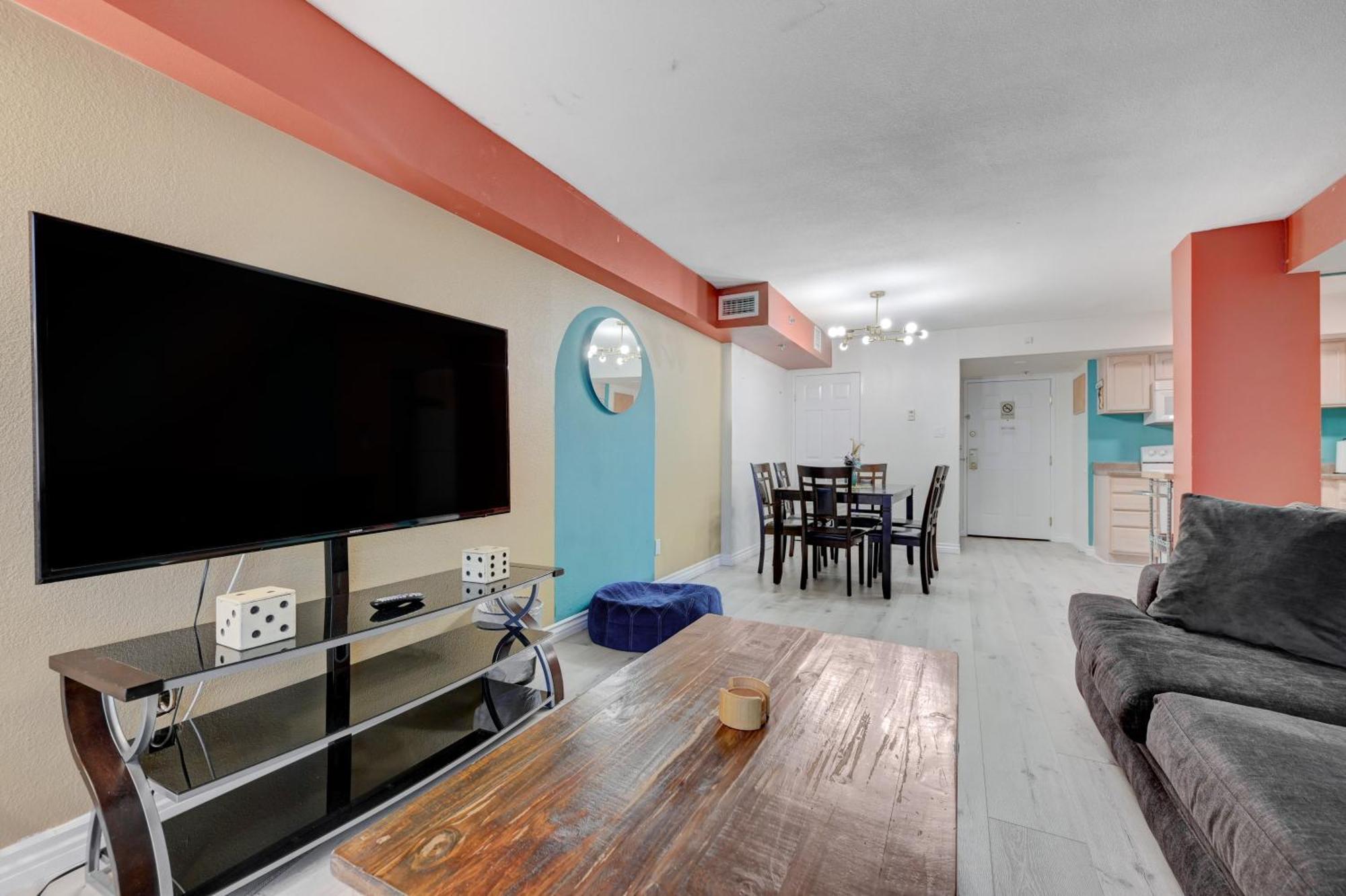 Penthouse With Epic Strip Views - 2bd & 2ba - No Fees! Las Vegas