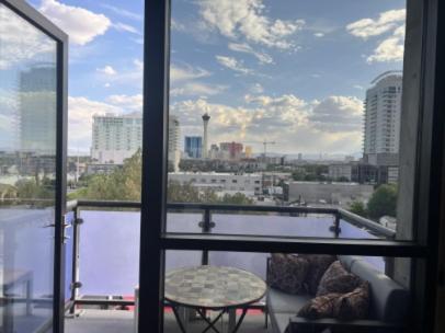 Balcony Luxury High Rise Downtown Fremont Casinos Holiday home *