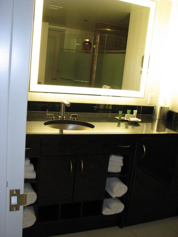 Aparthotel At Elara Vegas Center Strip-no Fees Las Vegas
