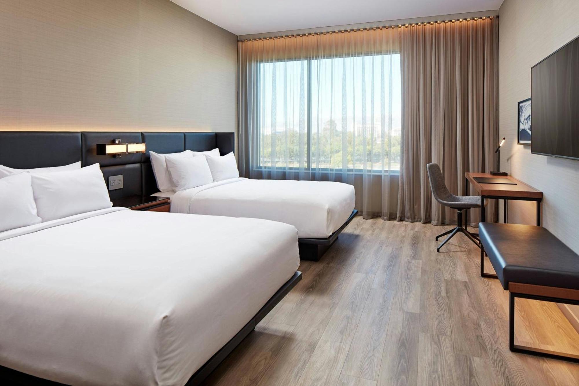 Ac By Marriott Vegas Symphony Park Hotel *