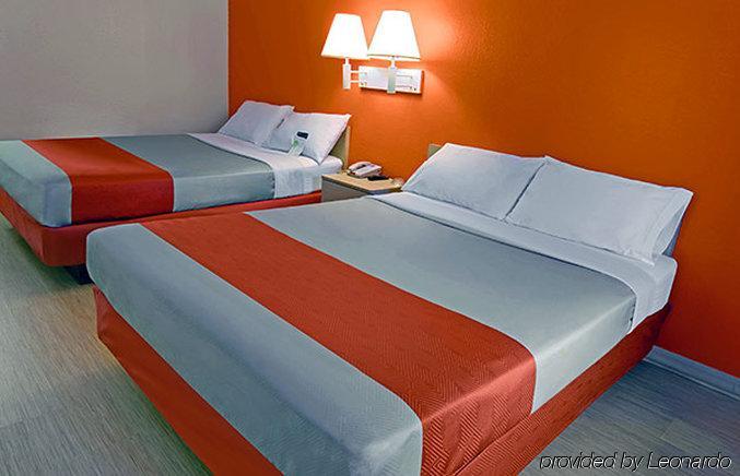Vegas, Nv - Boulder Highway Hotel 2*