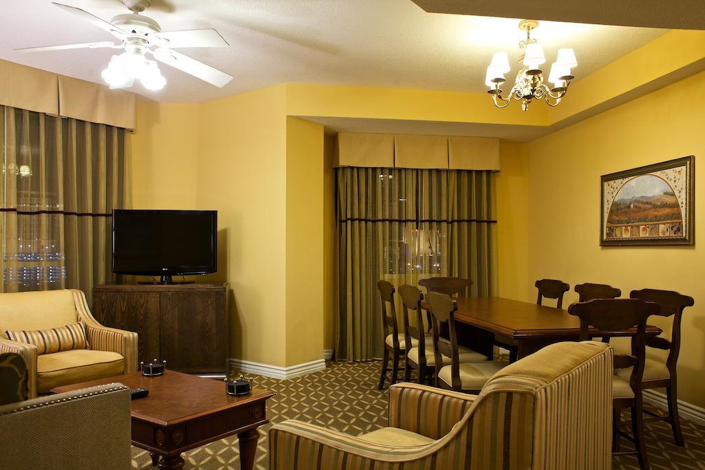 Wyndham Grand Desert Las Vegas